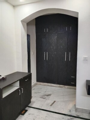 Furnished Amenities in 3 BHK Builder Floor at SS Mayfield Gardens, Sector 51 – for Rent