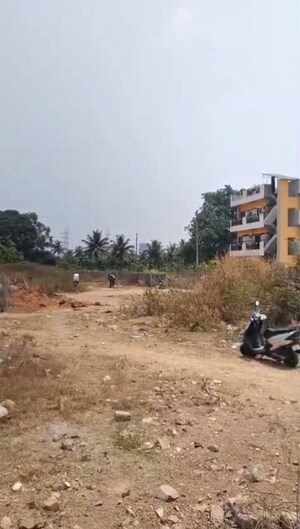   Plot at Chikkathoguru – for Sale