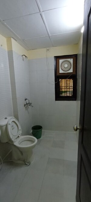 Bathroom in 3.5 BHK Apartment at RPS Savana, Sector 88 – for Rent