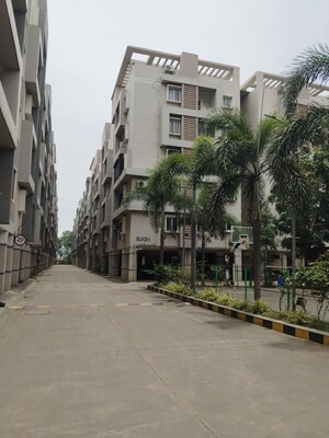  Apartment For Sale in Gallavanipalem