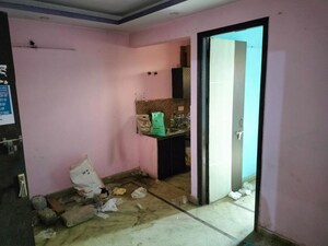 Room in  Builder Floor at Vishnu Garden – for Sale