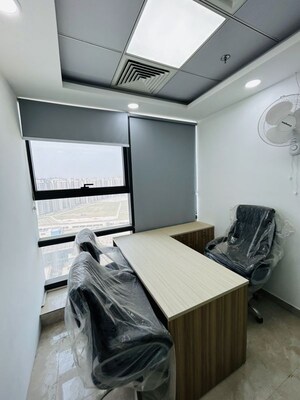 Team Area in  Office Space at Galaxy Blue Sapphire Plaza, Sector 4 Greater Noida – for Sale