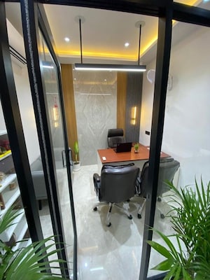 Team Area in  Office Space at Galaxy Blue Sapphire Plaza, Sector 4 Greater Noida – for Sale