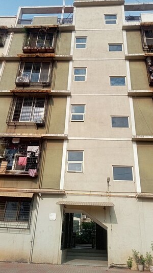  Apartment For Sale in Navali