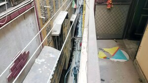 Balcony in  Independent House at Shakur Basti – for Sale