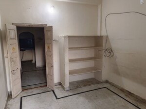 Bathroom in 1 BHK Builder Floor at Moti Nagar – for Rent