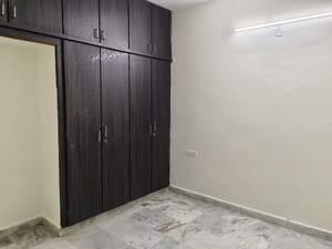 Room in 2 BHK Apartment at Moti Kalyan Apartments, Moti Nagar – for Rent