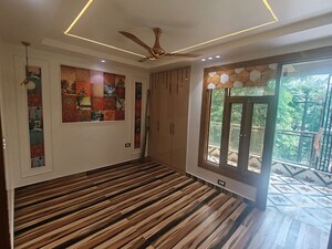 Bedroom in 3 BHK Builder Floor at Indrapuram – for Sale
