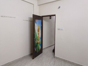 Room in 2 BHK Apartment at Manasa Mansion Moti Nagar, Moti Nagar – for Rent
