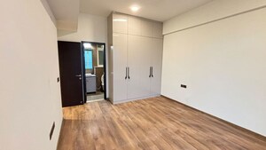 Room in 3.5 BHK Apartment at Mahindra Luminare, Sector 59 – for Rent
