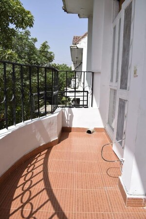 3 BHK Builder Floor For Rent in Malibu Town