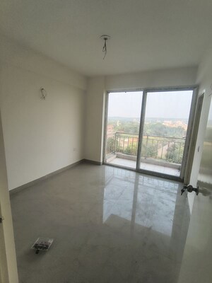Room in 3 BHK Apartment at Bedarwals Sixty Three Golf Drive, Sector 63 – for Rent