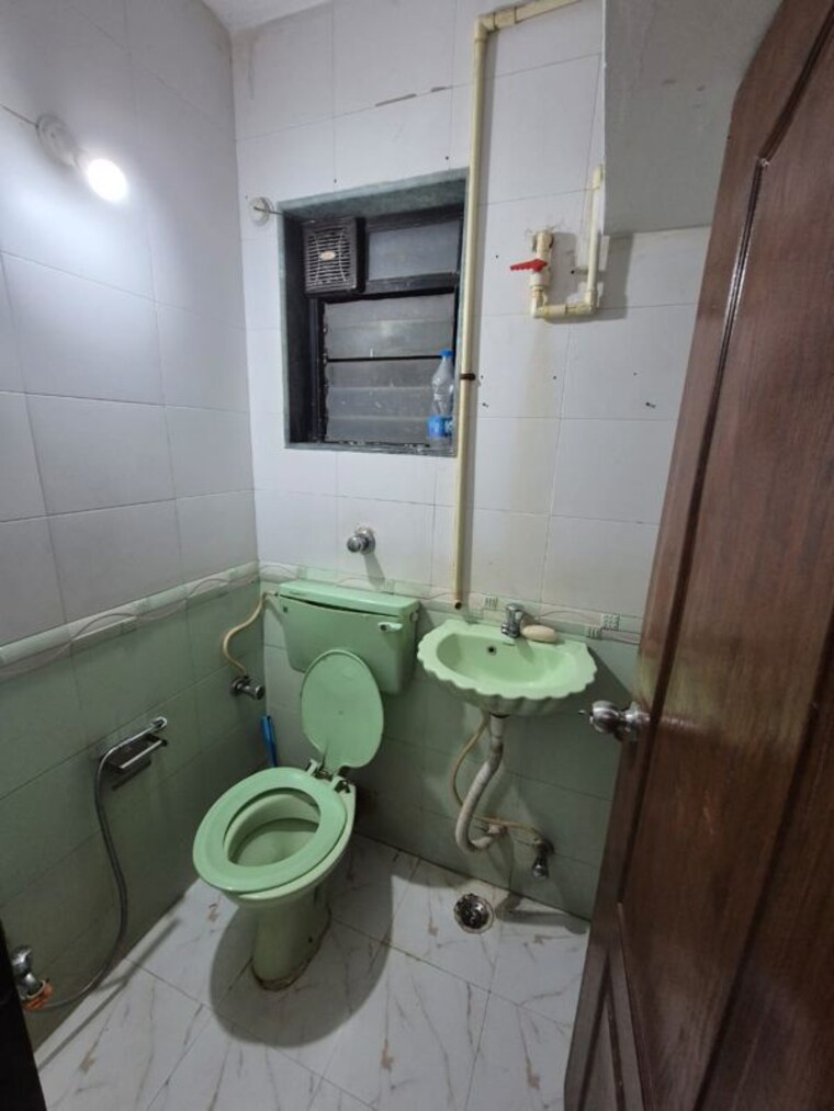 Bathroom, monalisa-koparkhairne 2 Bedroom 1300 Sq.Ft. Apartment In Kopar Khairane Navi Mumbai 10794406