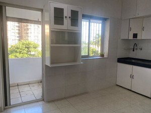 Room in 3 BHK Apartment at Payal CHS Varsova, Versova – for Rent