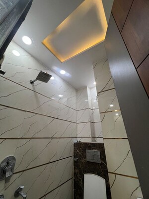 Bathroom in 2 BHK Apartment at Nawada – for Rent