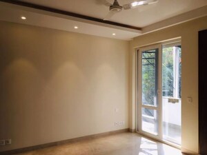 Room in 3 BHK Builder Floor at Defence Colony – for Sale