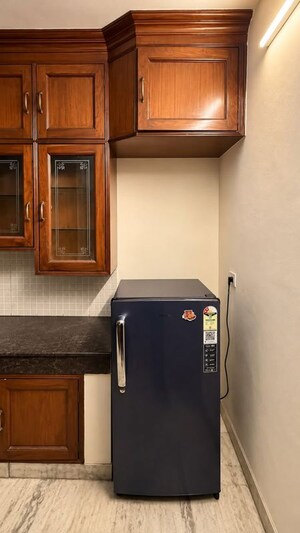 Furnished Amenities in 4 BHK Apartment at SS Mayfield Gardens, Sector 51 – for Rent