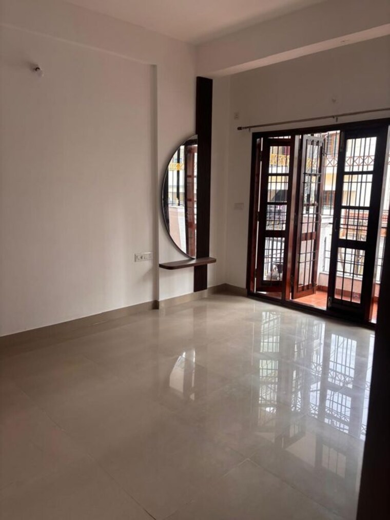 Room, thambuchetty palya 3 Bedroom 1800 Sq.Ft. Apartment In Thambuchetty Palya Bangalore 10794458