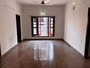 3 BHK Apartment For Rent in Thambuchetty Palya