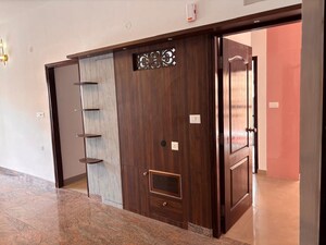 Room in 3 BHK Apartment at Thambuchetty Palya – for Rent
