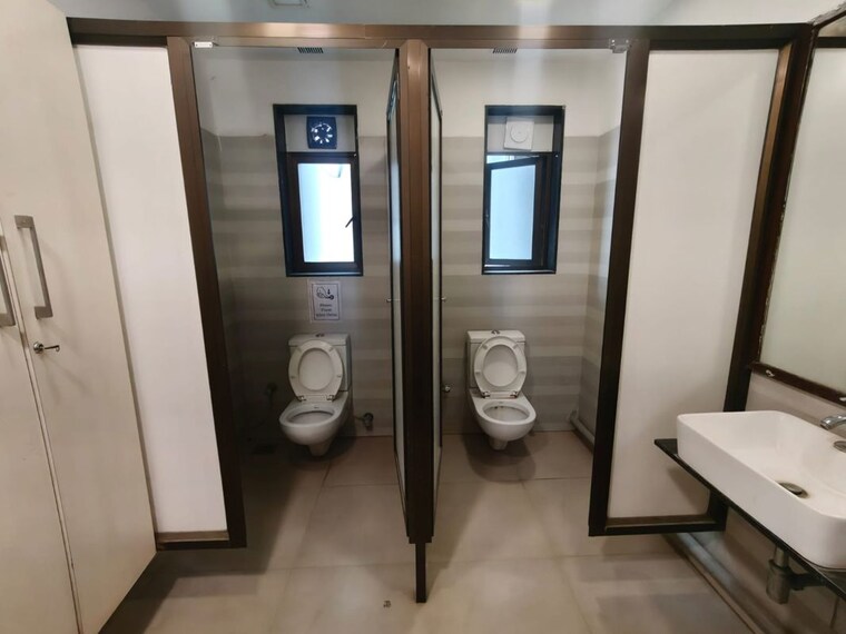 Attached Bathroom, raheja-xion Commercial Office Space 2123 Sq.Ft. In Byculla Mumbai 10794490