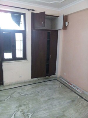 Room in  Pg at Sector 122 – for Rent
