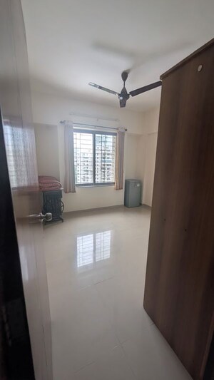 Room in 3 BHK Apartment at Saarrthi Souvenir, Baner – for Rent