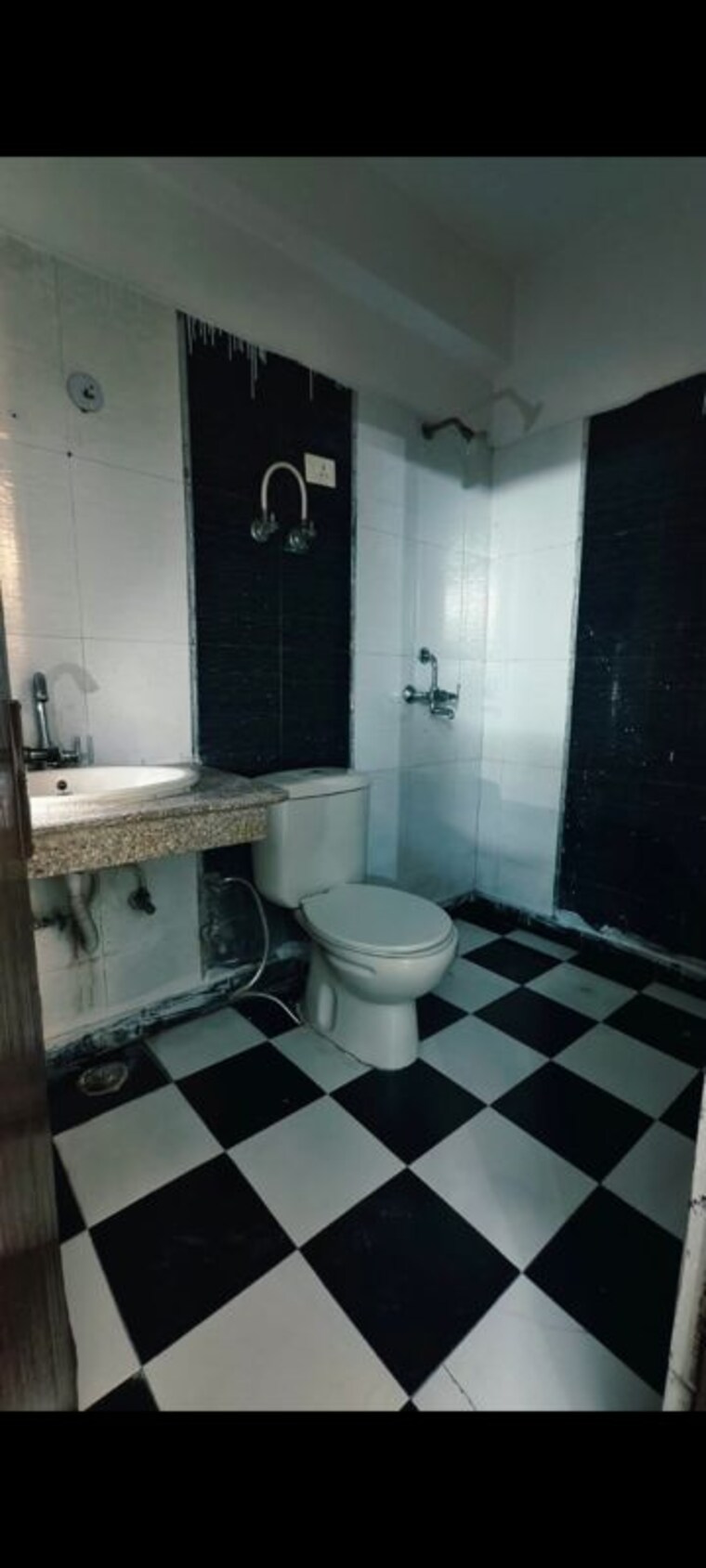 Bathroom, meenal-balmukund-residency 2 Bedroom 950 Sq.Ft. Apartment In Raj Nagar Extension Ghaziabad 10794537
