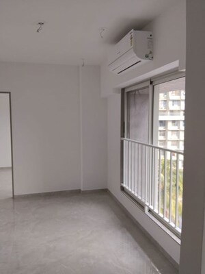 1 BHK Apartment For Rent in Enso Sanza, Kandivali East