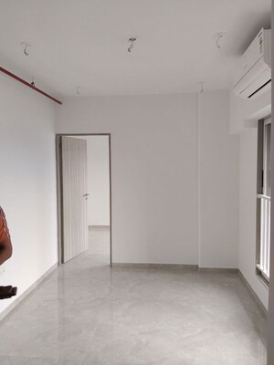 Room in 1 BHK Apartment at Enso Sanza, Kandivali East – for Rent