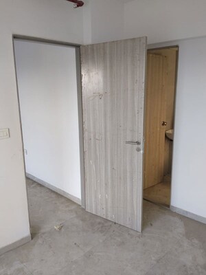 Room in 1 BHK Apartment at Enso Sanza, Kandivali East – for Rent