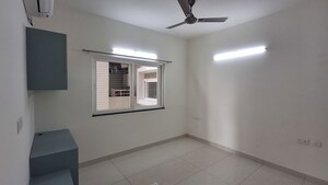 Room in 3 BHK Apartment at Prestige Beverly Hills, Kokapet – for Rent