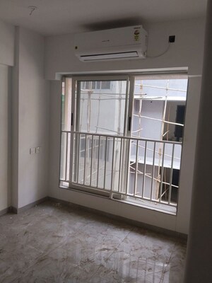 Room in 2 BHK Apartment at Enso Sanza, Kandivali East – for Rent