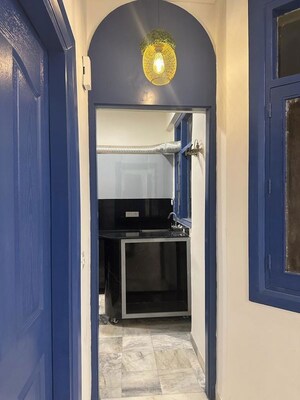 Bathroom in 3 BHK Builder Floor at Smart World Orchard, Sector 61 – for Rent