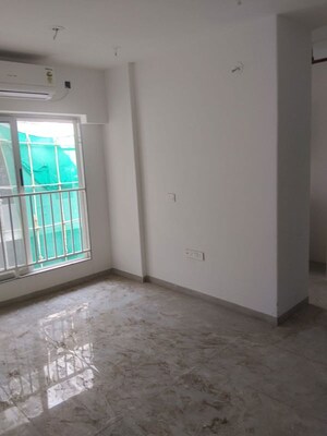 2 BHK Apartment For Rent in Enso Sanza, Kandivali East