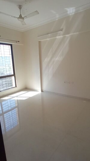 Room in 2 BHK Apartment at Goel Ganga Florentina, Nibm Annexe – for Rent