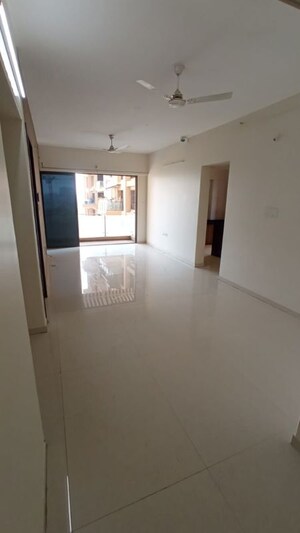 Room in 2 BHK Apartment at Goel Ganga Florentina, Nibm Annexe – for Rent