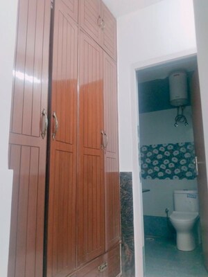 Furnished Amenities in 5 BHK Villa at Sector 50 – for Rent