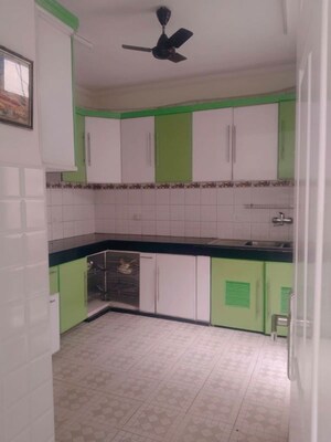 Kitchen in 5 BHK Villa at Sector 50 – for Rent