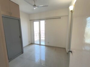 Room in 2 BHK Apartment at Signature Global The Millennia, Sector 37d – for Sale