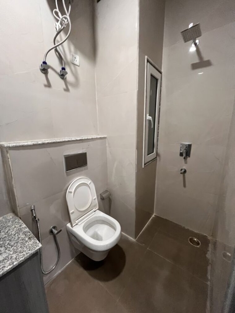 Bathroom, sector 42 1 Bedroom 985 Sq.Ft. Builder Floor In Sector 42 Gurgaon 10794774