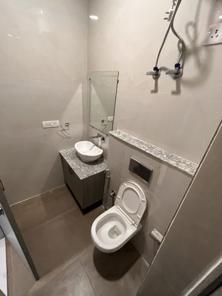 Bathroom, sector 42 1 Bedroom 985 Sq.Ft. Builder Floor In Sector 42 Gurgaon 10794774