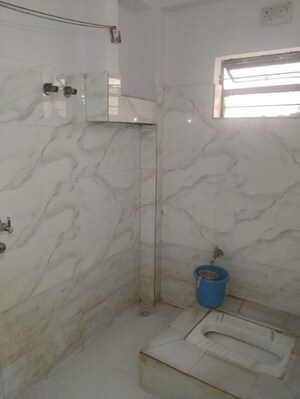 Bathroom in 4 BHK Apartment at Kanke – for Rent