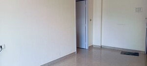 Room in 3.5 BHK Apartment at Sheth Auris Serenity Tower 3, Malad West – for Sale