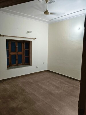 Room in 4 BHK Independent House at Nimbuwala – for Rent