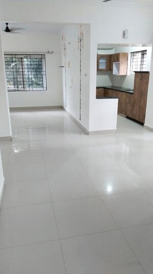 Room in 3 BHK Apartment at Prestige Notting Hill, Bannerghatta Road – for Rent