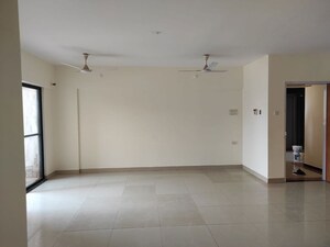 Room in 2 BHK Apartment at BU Bhandari Acolade, Kharadi – for Rent