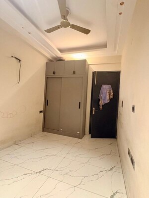 Room in 3.5 BHK Villa at RWA Apartments Sector 122, Sector 122 – for Rent