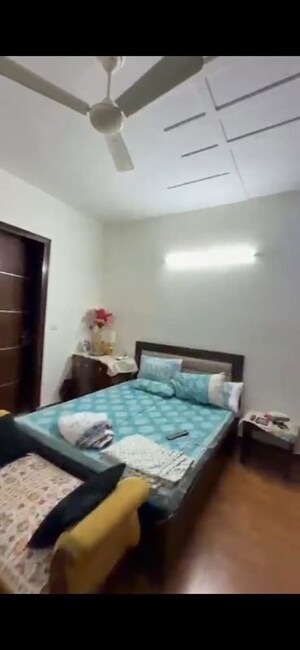 Bedroom in 3 BHK Builder Floor at Sector 43 – for Sale