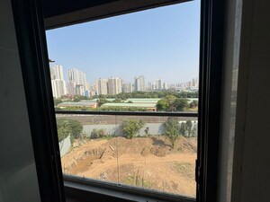 Swimming Pool in 3 BHK Apartment at Alliance Eternis, Borivali West – for Sale